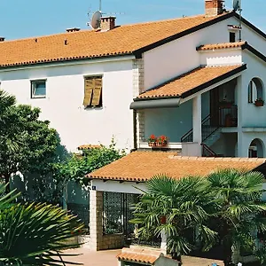 House Monika , Porec Croazia